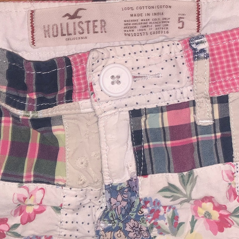 Shorts - Picture 2 of 3